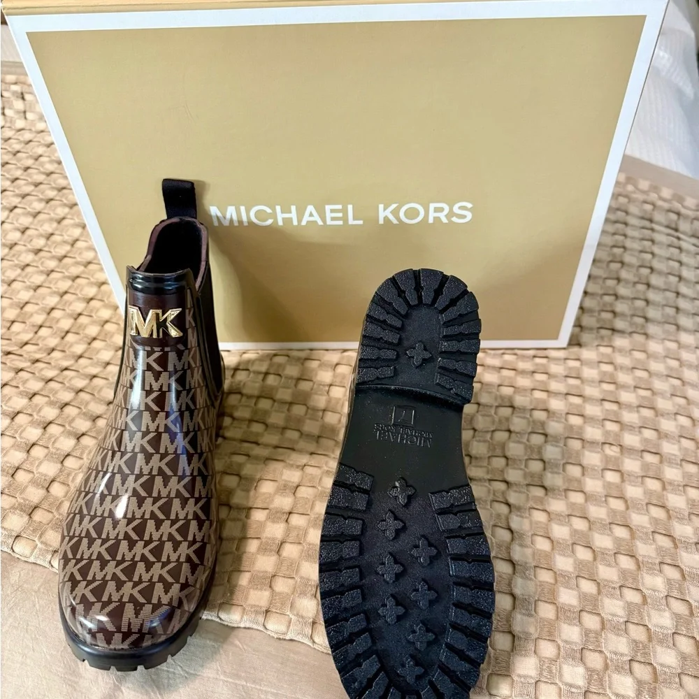 NEW MICHAEL KORS Ankle Rain Boots ☔️ - Picture 7 of 14